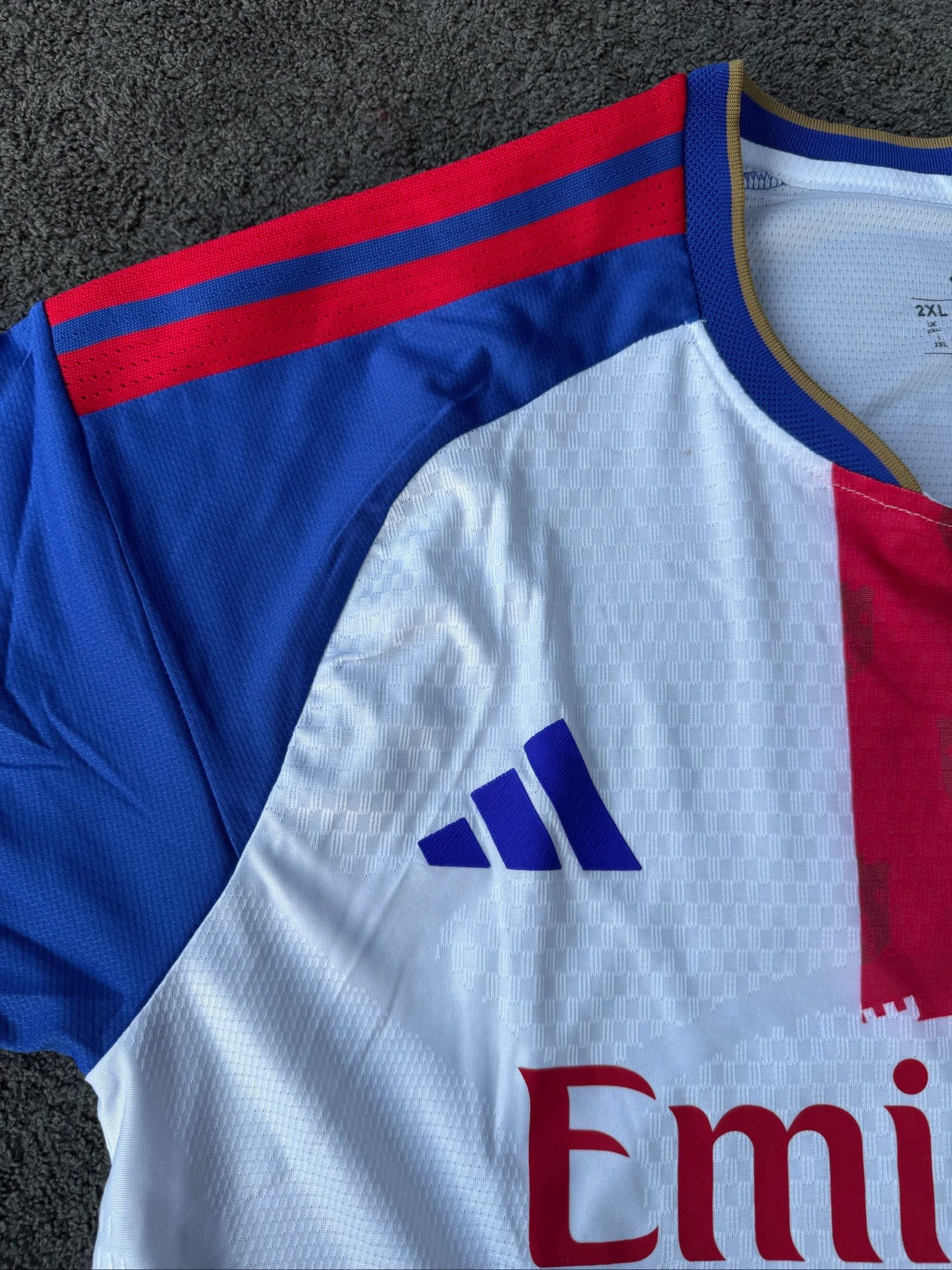 Camiseta de fútbol Olympique Lyonnais Adidas talla 2XL – nueva – photo 5